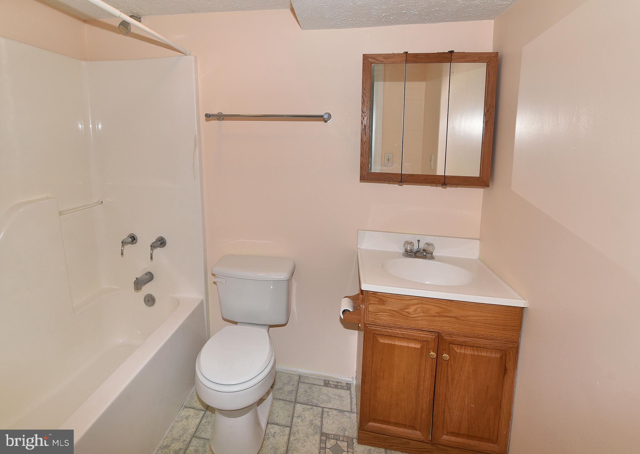 7844 East Shore Road Pasadena, MD 21122 - Photo 18 of 28 Bath