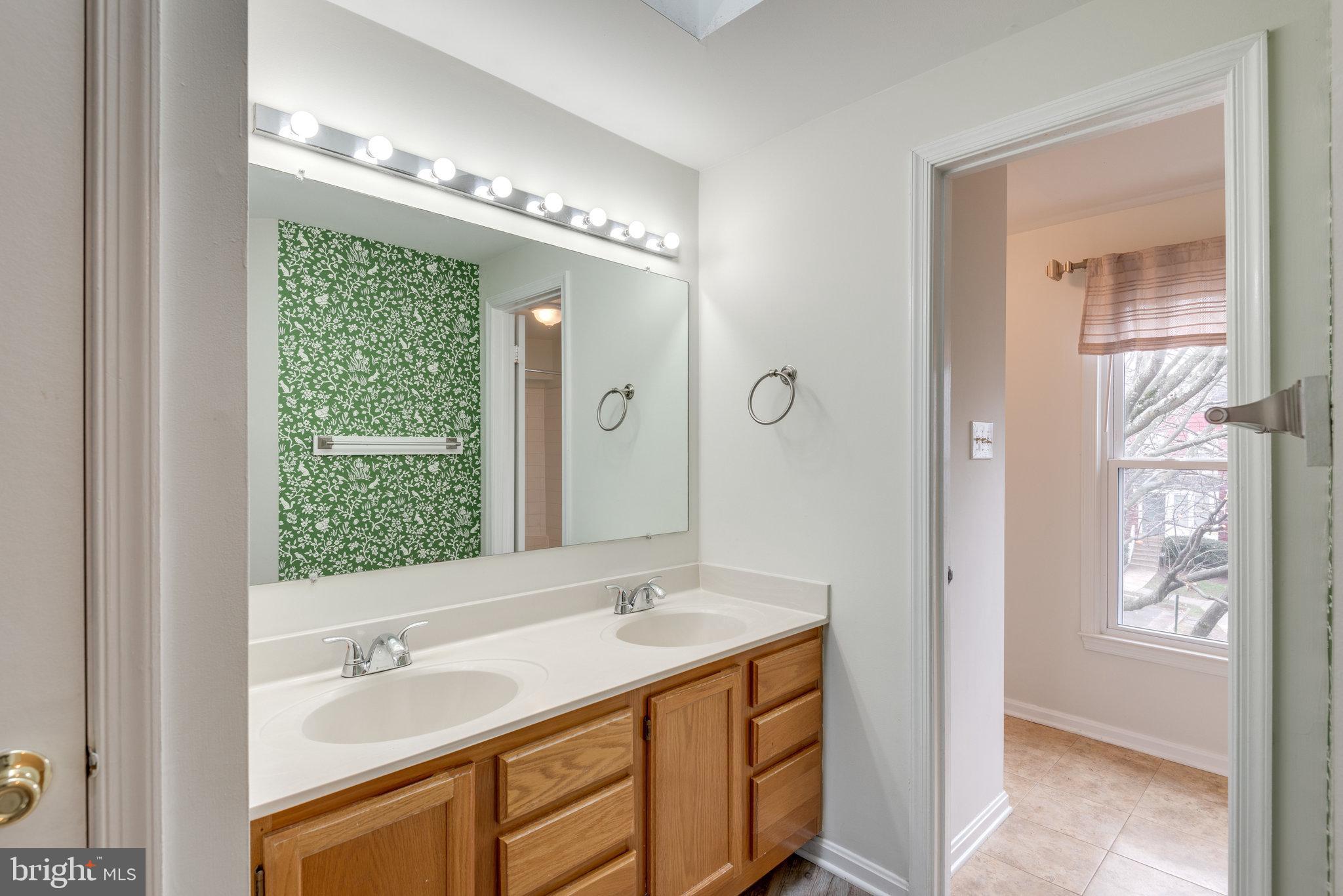 11910 Crosswind Court Reston, VA 20194 - Photo 16 of 34 Gallery Image 16