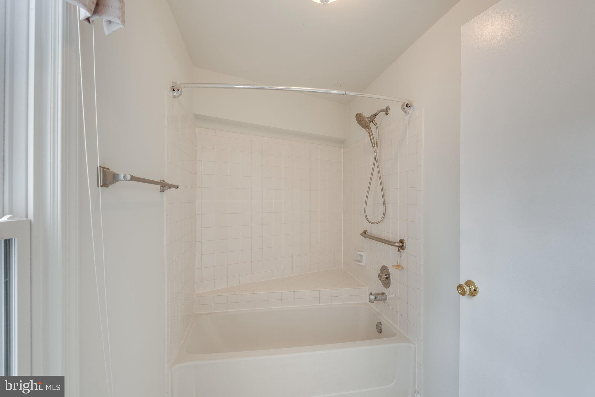 11910 Crosswind Court Reston, VA 20194 - Photo 18 of 34 Gallery Image 18