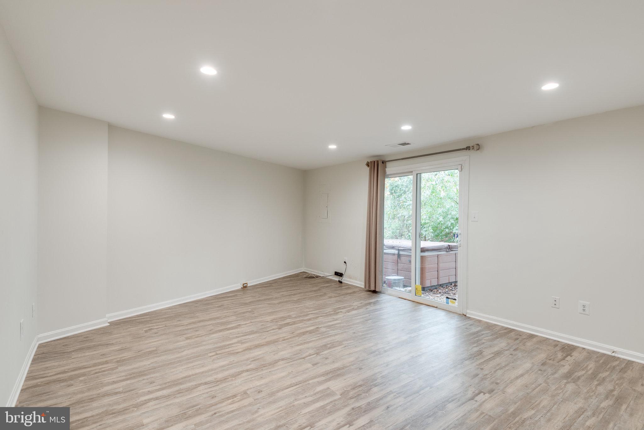 11910 Crosswind Court Reston, VA 20194 - Photo 21 of 34 Gallery Image 21