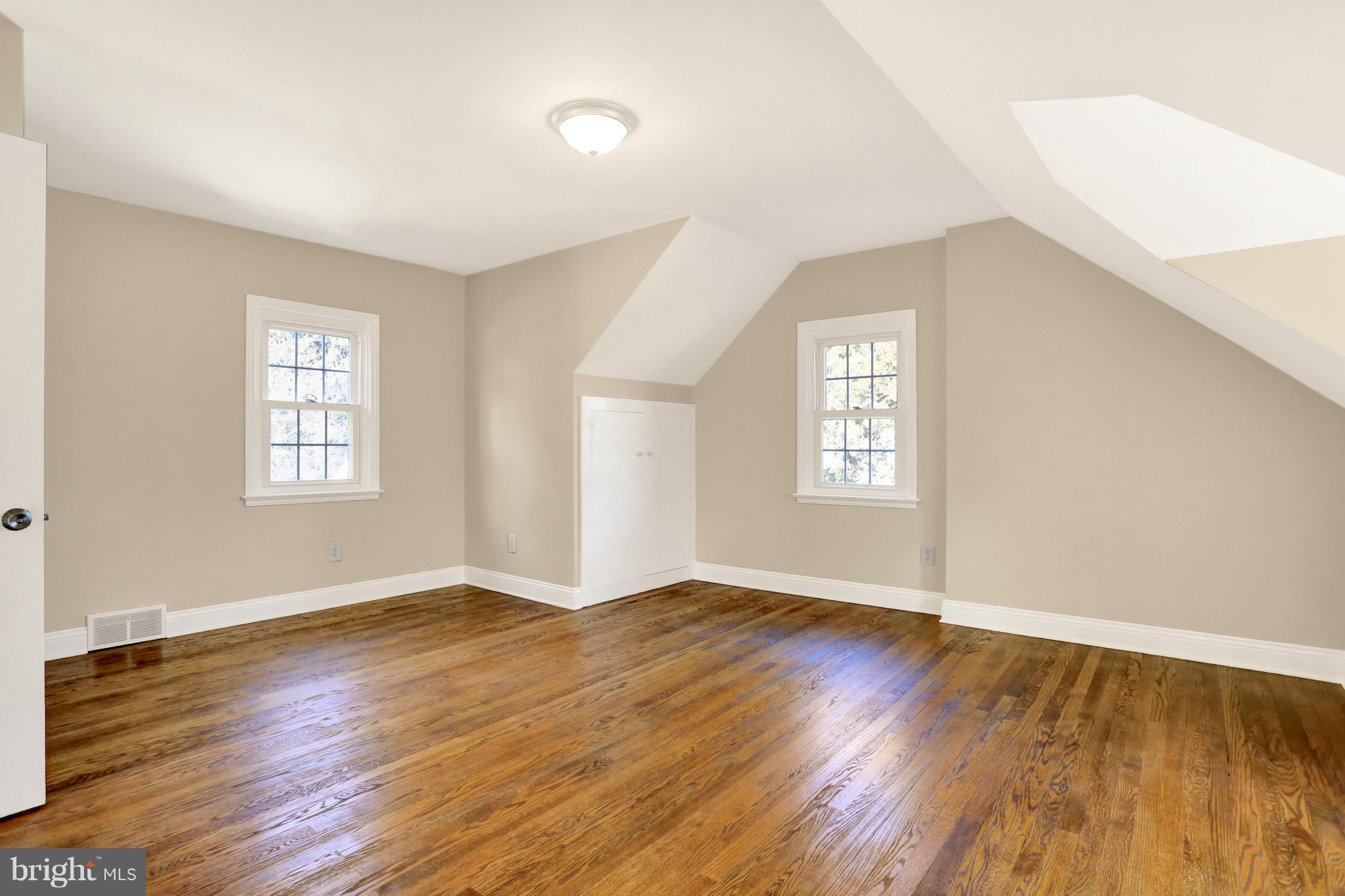 13228 Club Road Hagerstown, MD 21742 - Photo 20 of 28 Large upper level bedroom space