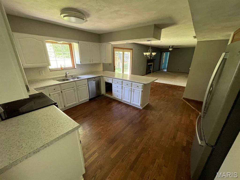4441 Old Caseyville Road Belleville, IL 62223 - Photo 8 of 30