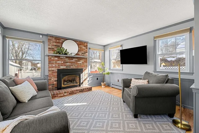 $689,900 | 42 Pentucket Avenue, Lowell, MA 01852