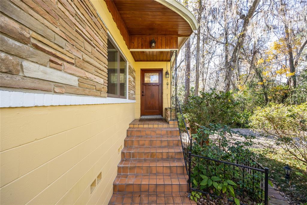 311 Southwest 27th Street Gainesville, FL 32607 - Photo 4 of 55 Gallery Image 4