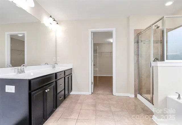 $560,000 | 7704 Kelburn Lane, Charlotte, NC 28273