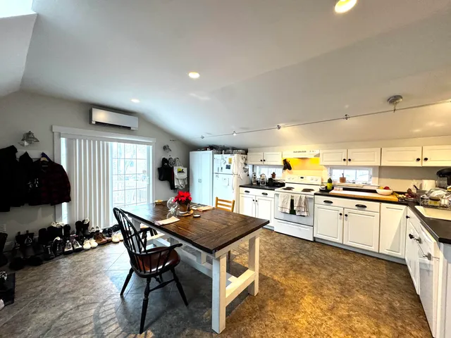 $449,000 | 17 State Street, Rockland, ME 04841