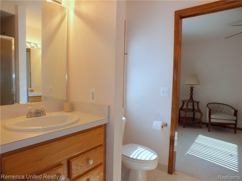 37297 Howard Road Farmington, MI 48331 - Photo 34 of 62 Jack & Jill View 2
