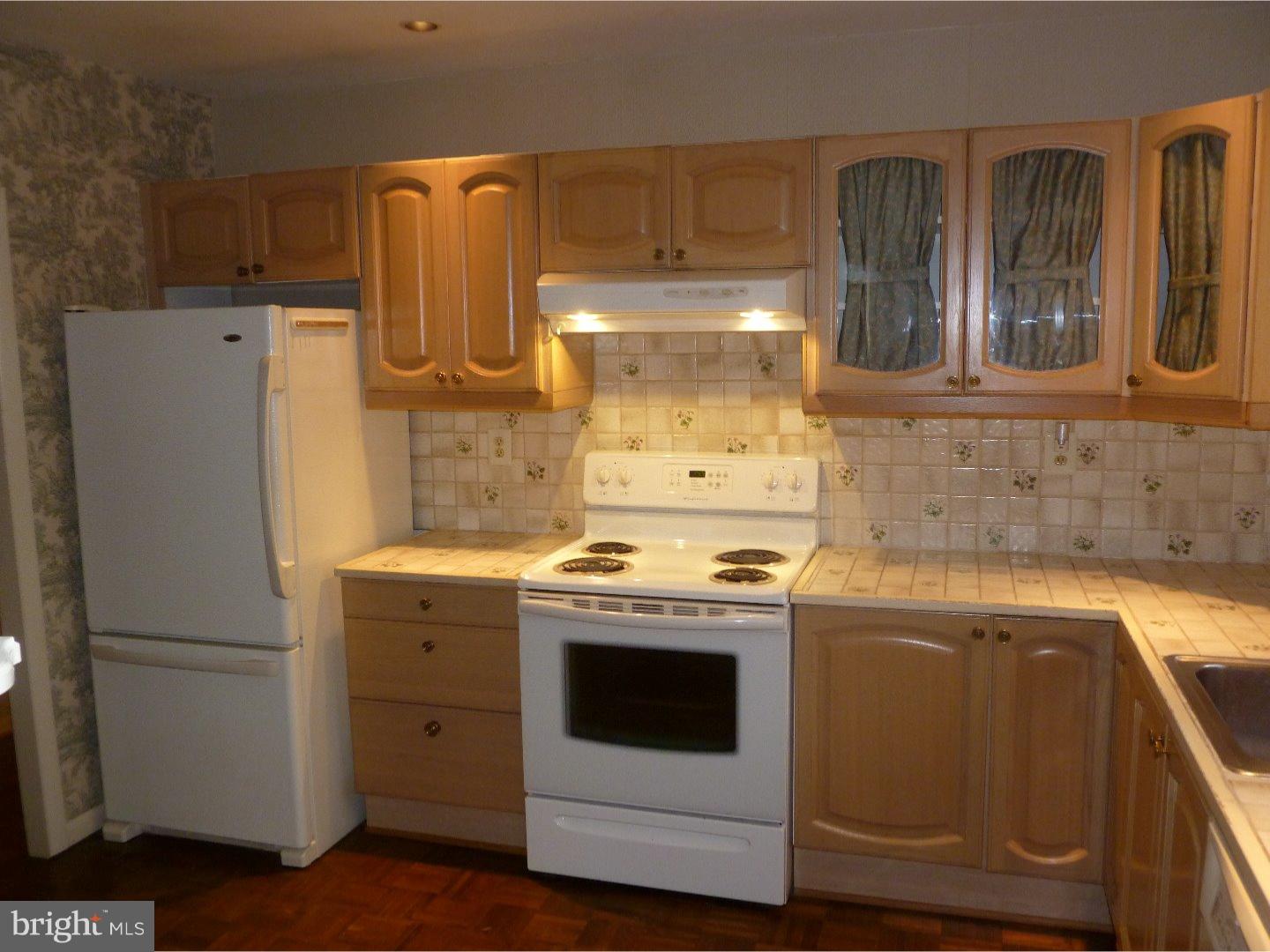 89 Blue Jay Road Chalfont, PA 18914 - Photo 4 of 14 Kitchen