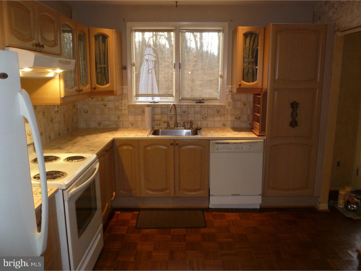 89 Blue Jay Road Chalfont, PA 18914 - Photo 5 of 14 Kitchen