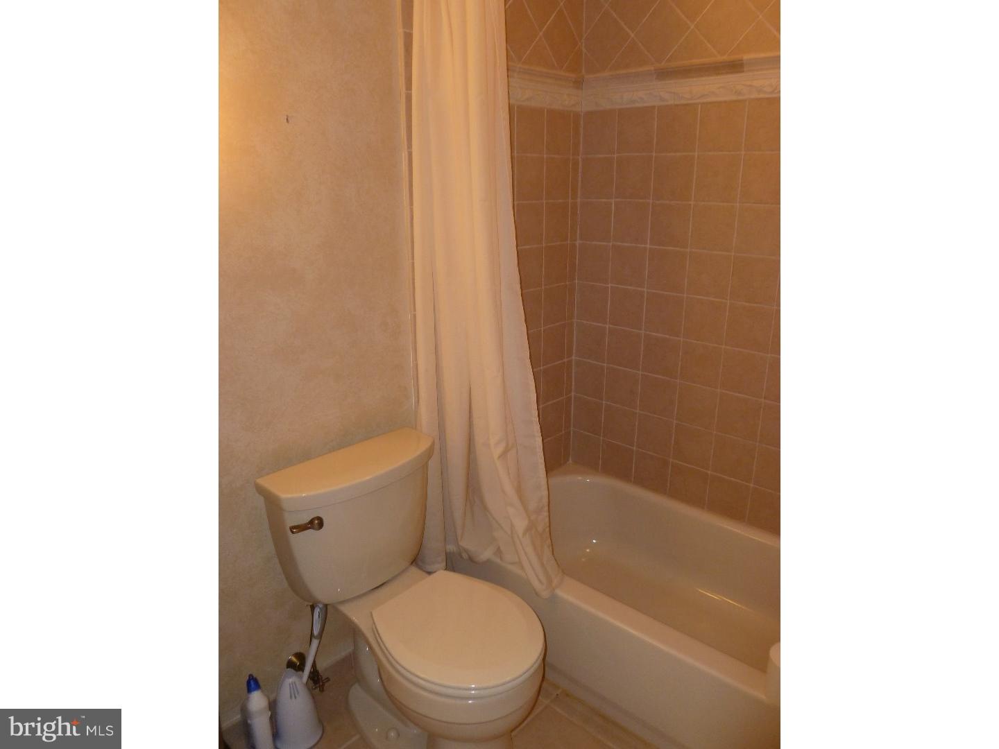 89 Blue Jay Road Chalfont, PA 18914 - Photo 6 of 14 Bathroom