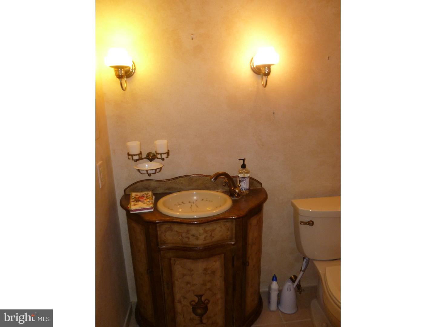89 Blue Jay Road Chalfont, PA 18914 - Photo 7 of 14 Bathroom