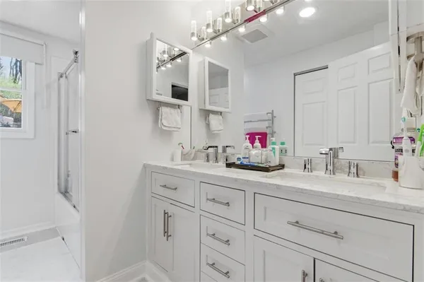 $524,900 | 1317 Manor Drive, Pittsburgh, PA 15241