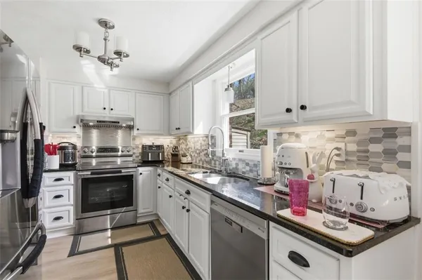 $524,900 | 1317 Manor Drive, Pittsburgh, PA 15241