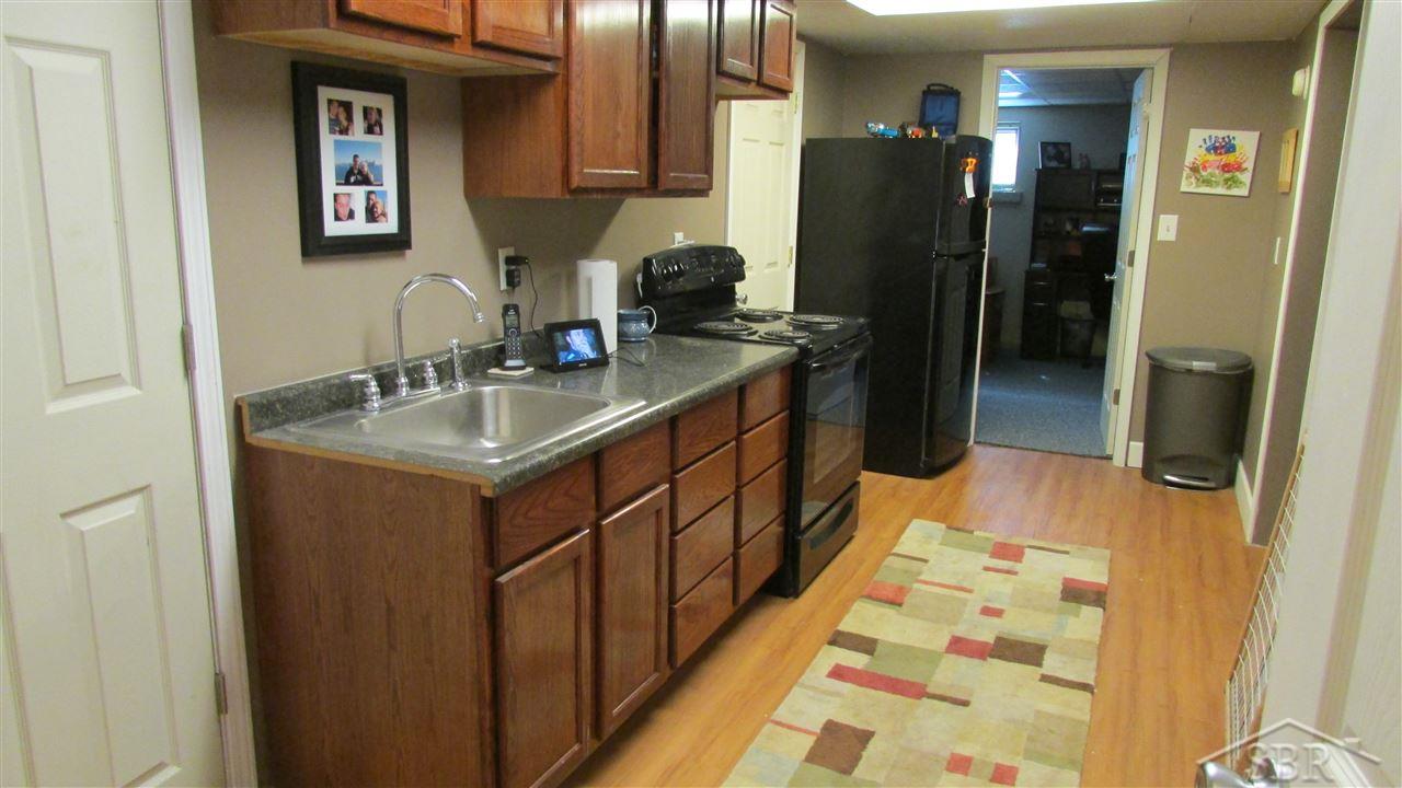 7337 Shattuck Road Saginaw, MI 48603 - Photo 30 of 39 31290416-29.JPG