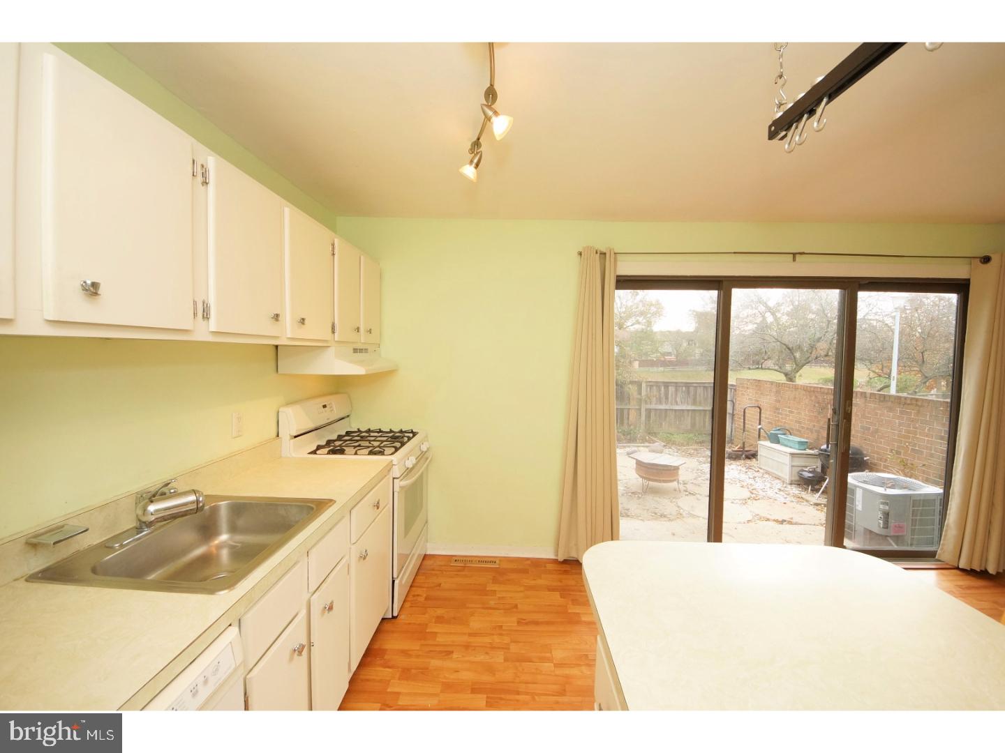 468 Fairfield Road East Windsor, NJ 08520 - Photo 11 of 25 Gallery Image 11