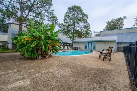 $477,000 | 350 Atalin Street, Unit 11, Mandeville, LA 70448