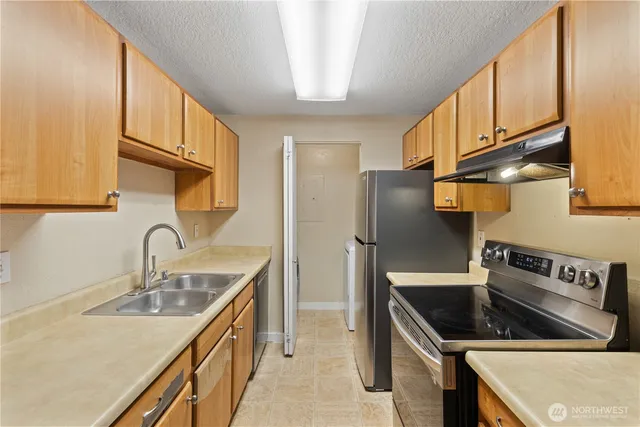 $275,000 | 16817 Larch Way, Unit F206, Lynnwood, WA 98037