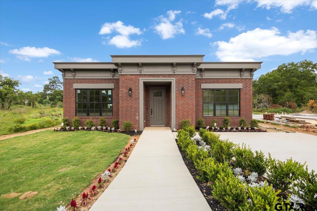 719 Britton Avenue Tyler, TX 75701 - Photo 2 of 45