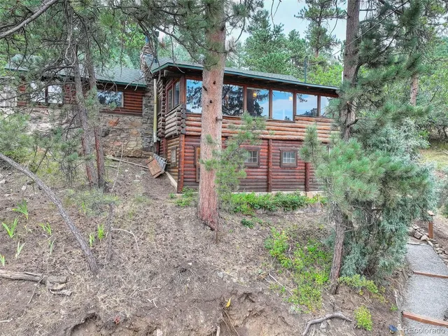 $2,700 | 20650 Seminole Road, Indian Hills, CO 80454