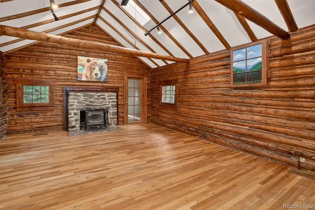 $2,700 | 20650 Seminole Road, Indian Hills, CO 80454