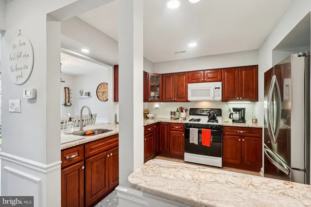 $350,000 | 339 Ericson Court, Mount Laurel, NJ 08054