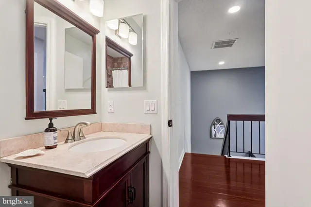 $350,000 | 339 Ericson Court, Mount Laurel, NJ 08054