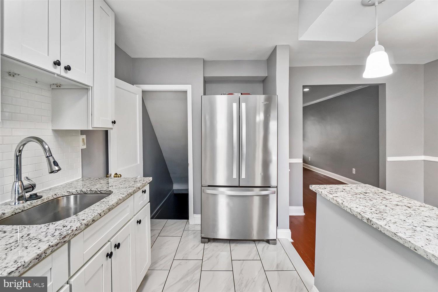 420 Torner Road Baltimore, MD 21221 - Photo 2 of 33