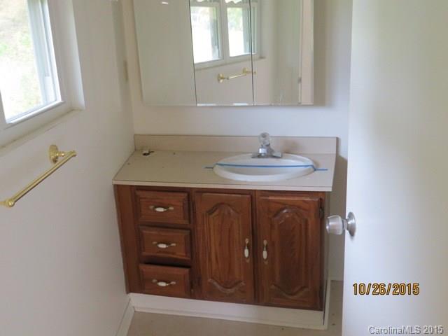 2750 Leonard Road Salisbury, NC 28146 - Photo 4 of 13 Gallery Image 4