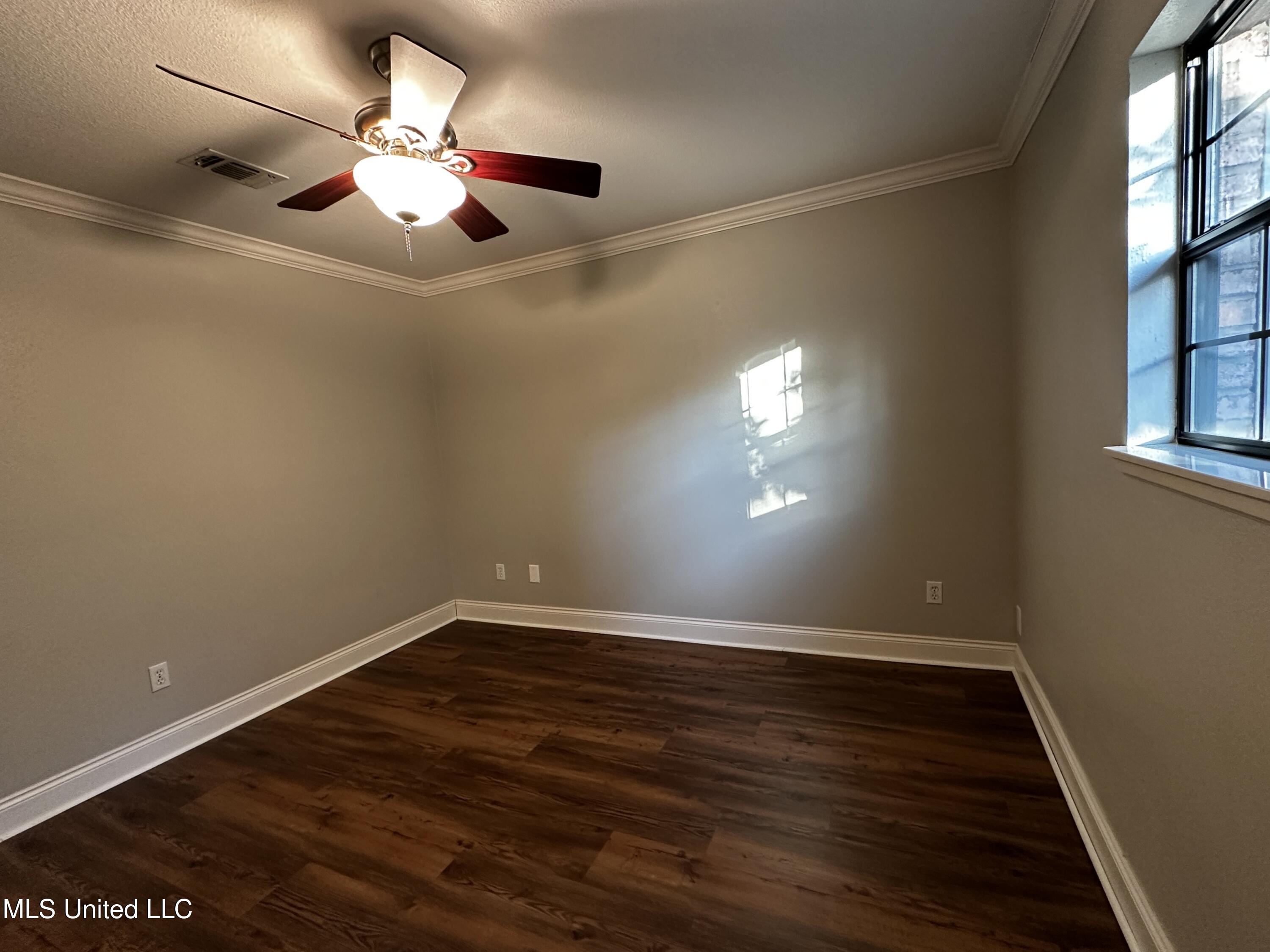 704 Hidden Oaks Drive Ocean Springs, MS 39564 - Photo 15 of 19 Bedroom22