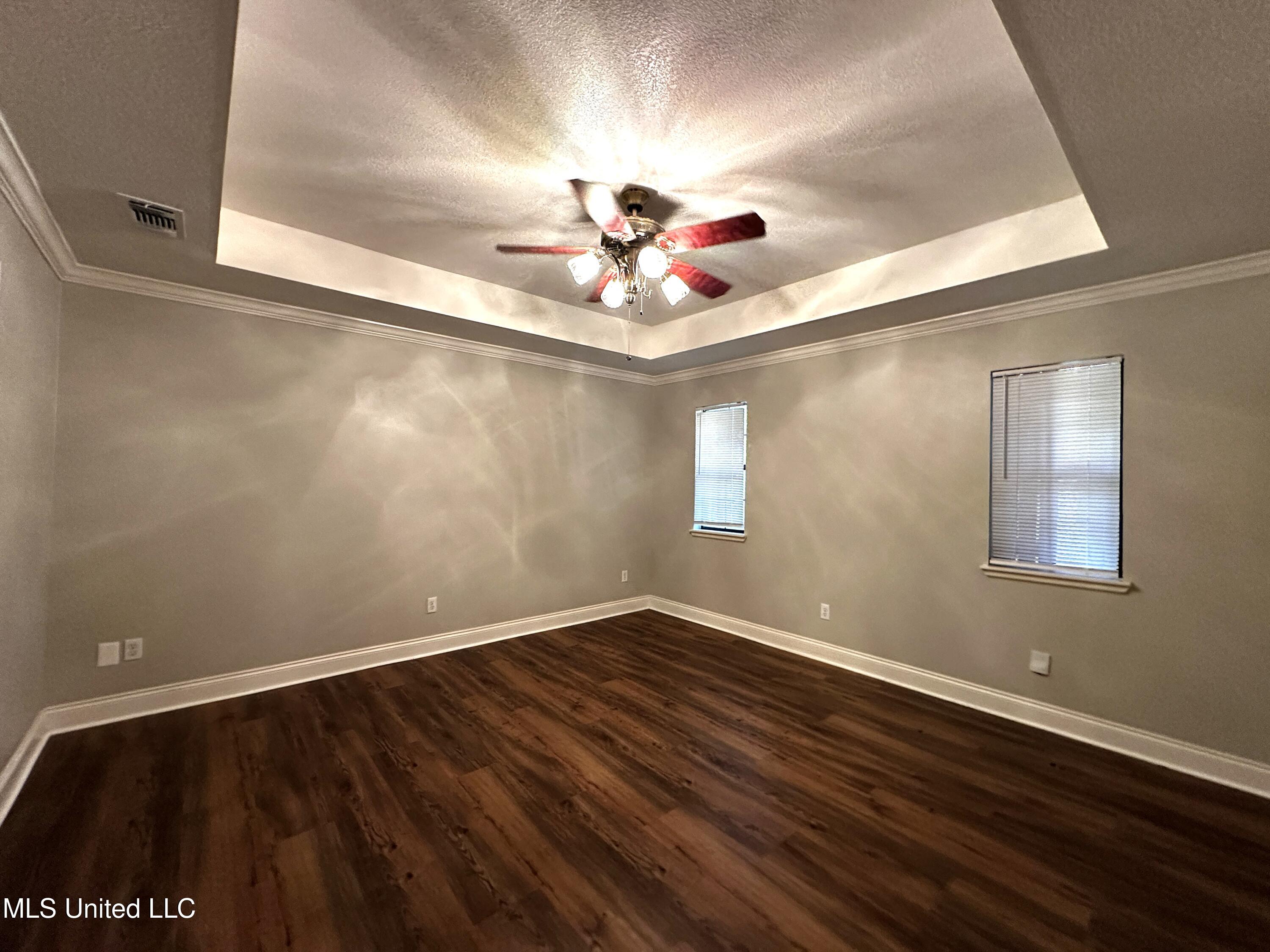 704 Hidden Oaks Drive Ocean Springs, MS 39564 - Photo 9 of 19 Primary Bedroom