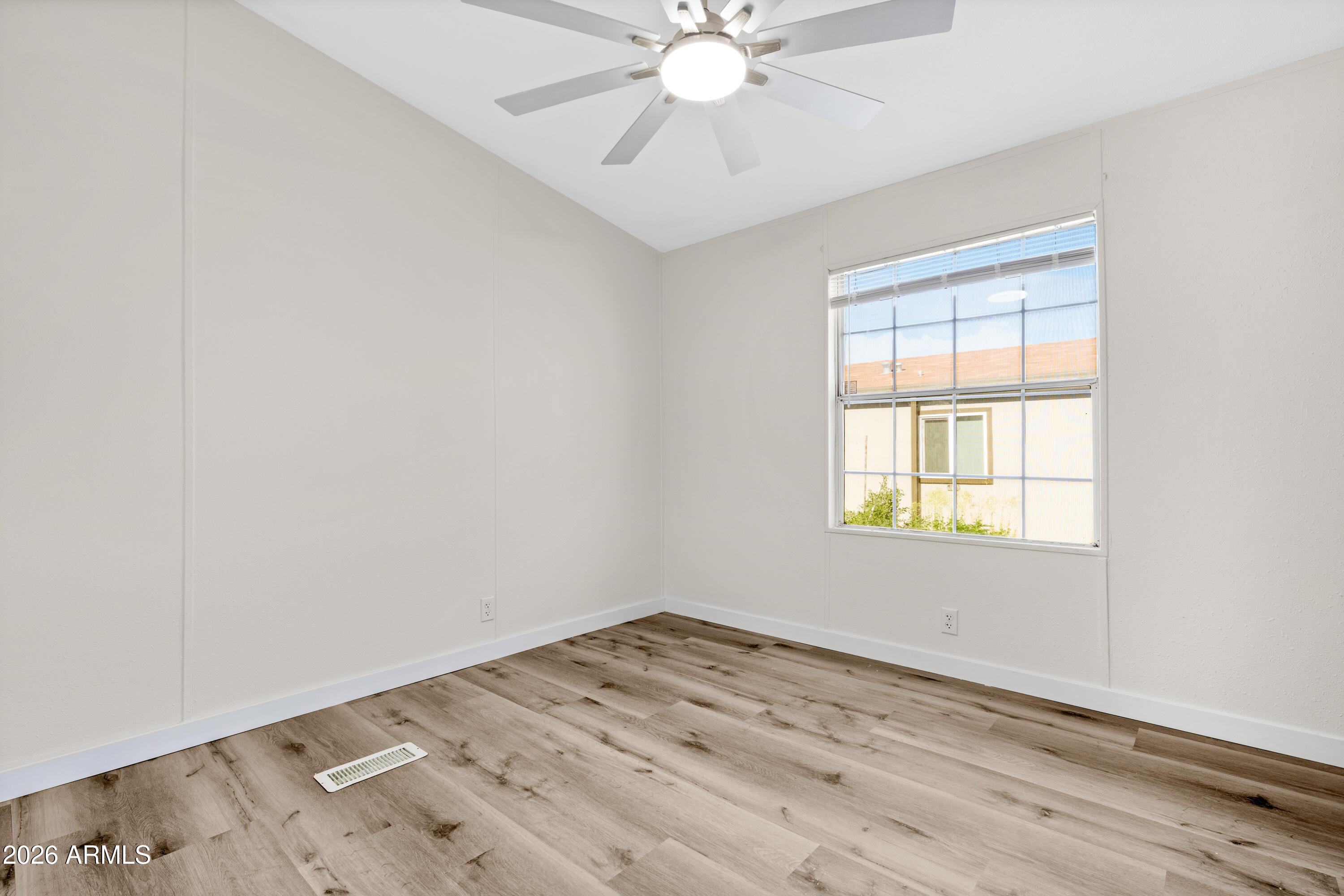437 East Germann Road, Unit 158 San Tan Valley, AZ 85140 - Photo 25 of 40 1st Guest Bed 1