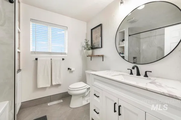 $495,000 | 2243 4000 North, Filer, ID 83328