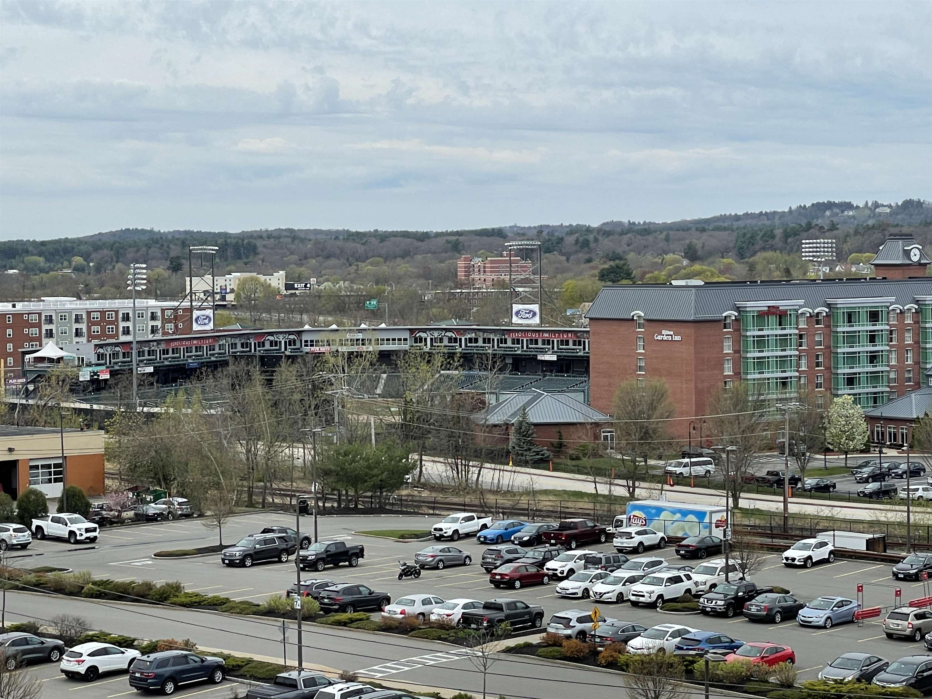 409 Elm Street, Unit 406 Manchester, NH 03101 - Photo 19 of 33