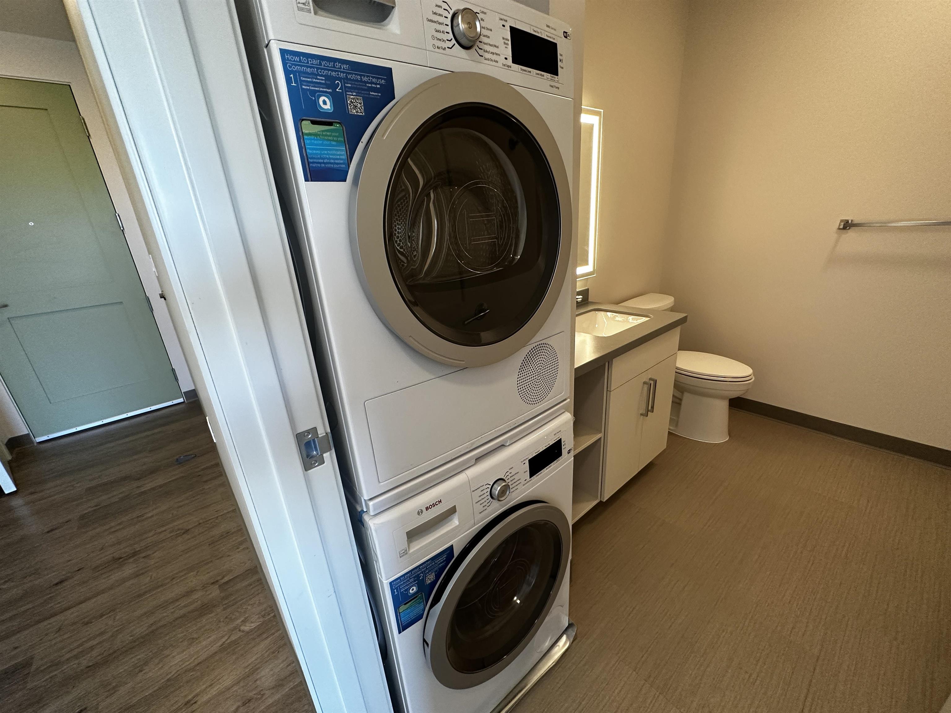 409 Elm Street, Unit 406 Manchester, NH 03101 - Photo 8 of 33