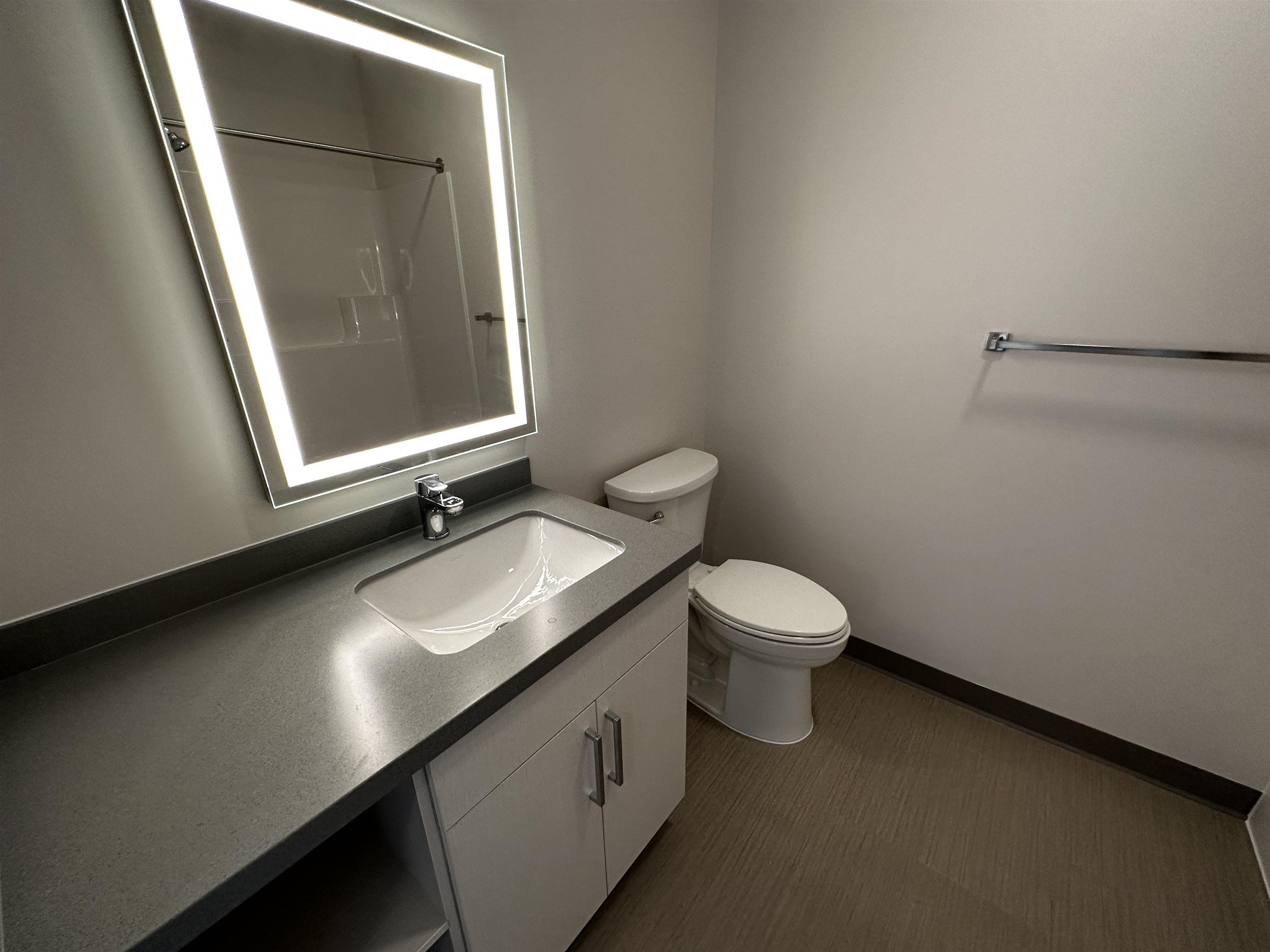 409 Elm Street, Unit 406 Manchester, NH 03101 - Photo 9 of 33