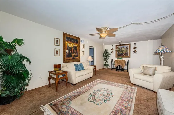 $124,500 | 841 4th Avenue North, Unit 21, St. Petersburg, FL 33701