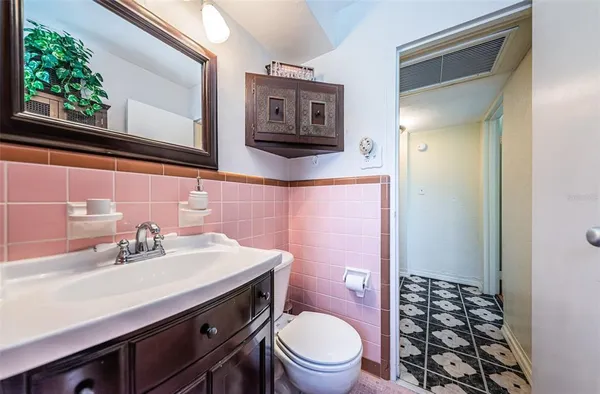 $124,500 | 841 4th Avenue North, Unit 21, St. Petersburg, FL 33701