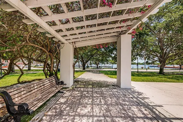 $124,500 | 841 4th Avenue North, Unit 21, St. Petersburg, FL 33701