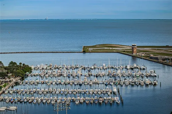 $124,500 | 841 4th Avenue North, Unit 21, St. Petersburg, FL 33701