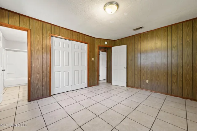 $97,900 | 3825 Jeffery Road, Moss Point, MS 39562