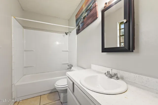 $97,900 | 3825 Jeffery Road, Moss Point, MS 39562