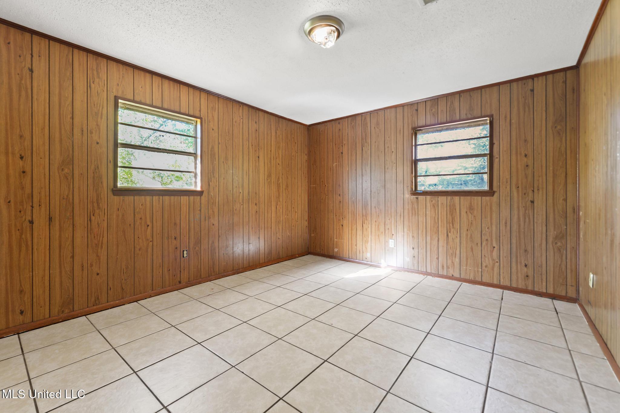 3825 Jeffery Road Moss Point, MS 39562 - Photo 13 of 21 013