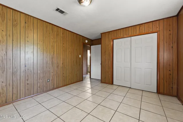 $97,900 | 3825 Jeffery Road, Moss Point, MS 39562