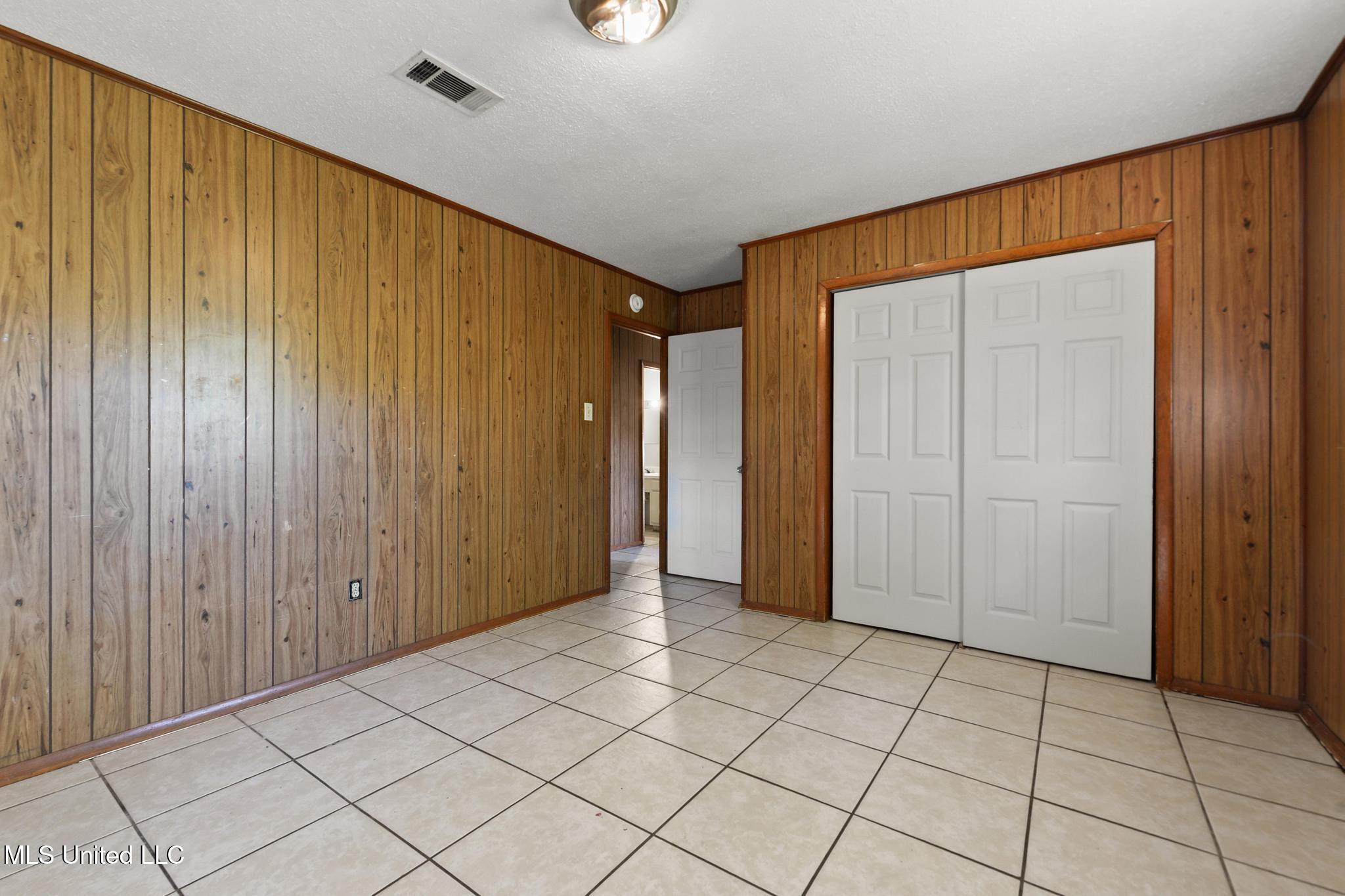 3825 Jeffery Road Moss Point, MS 39562 - Photo 14 of 21 014