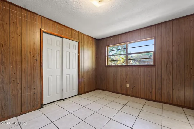 $97,900 | 3825 Jeffery Road, Moss Point, MS 39562