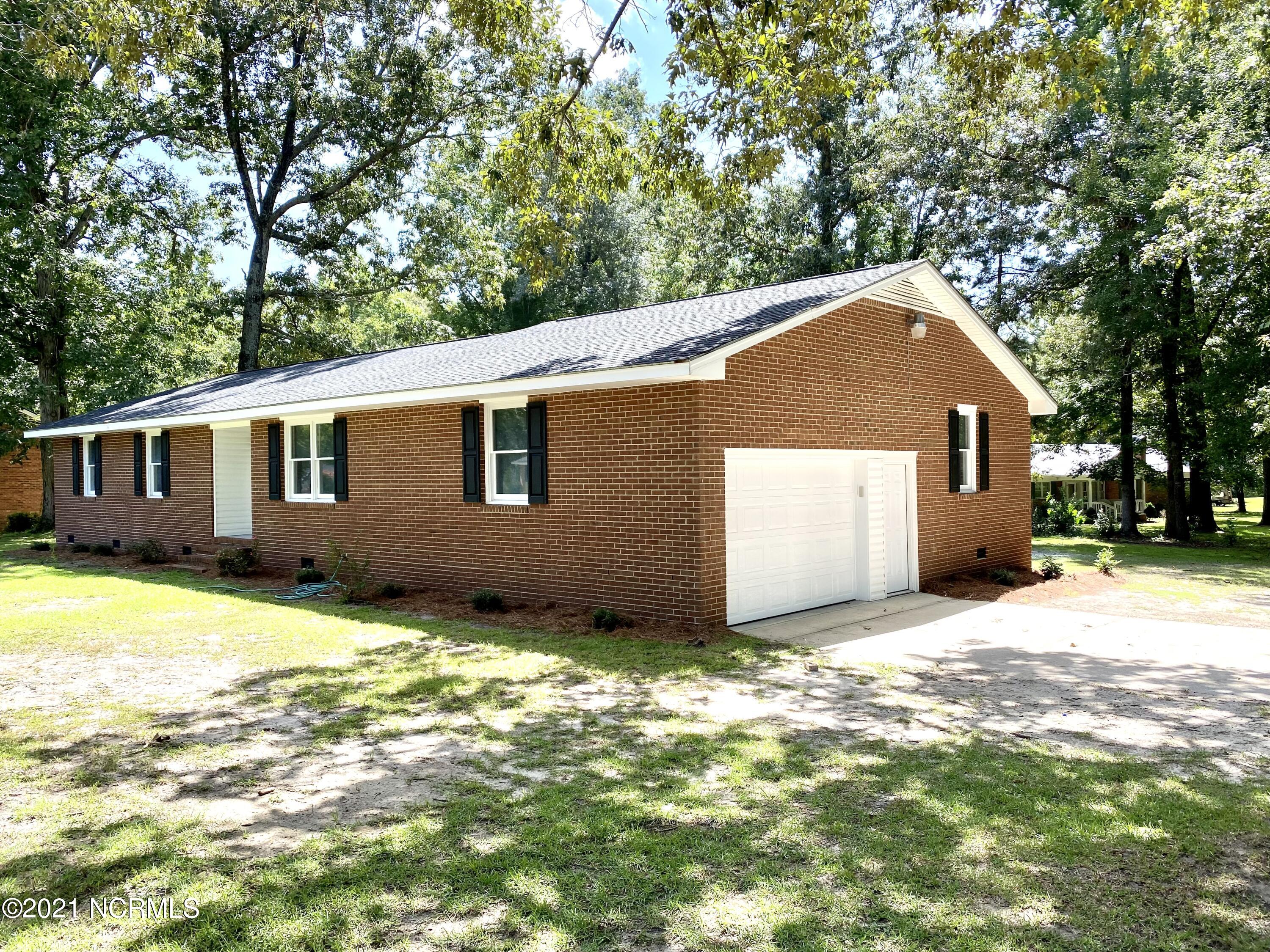102 Winter Circle Elizabethtown, NC 28337 - Photo 2 of 46 Attached Garage with Entry Door