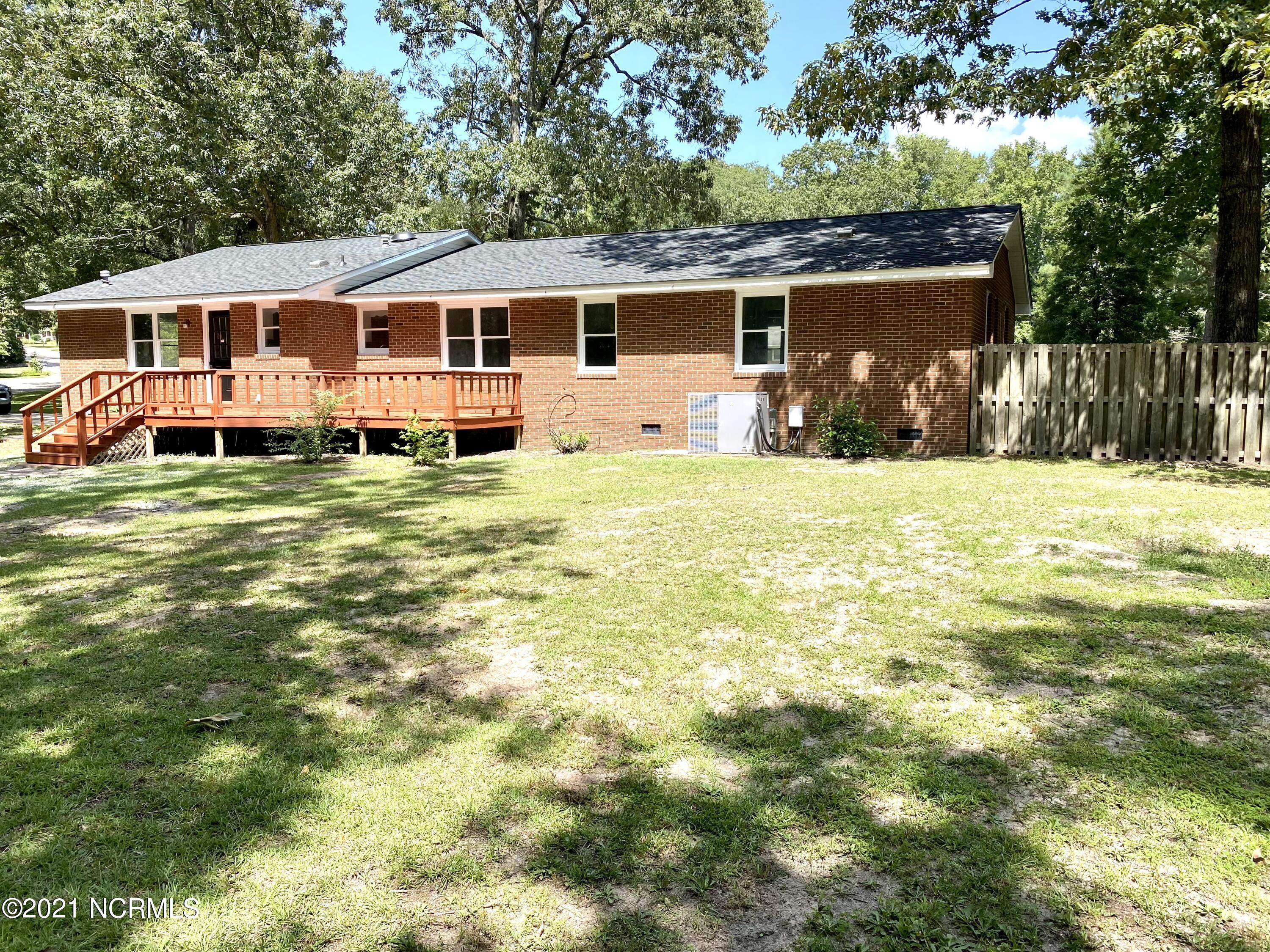 102 Winter Circle Elizabethtown, NC 28337 - Photo 39 of 46 Rear Home View