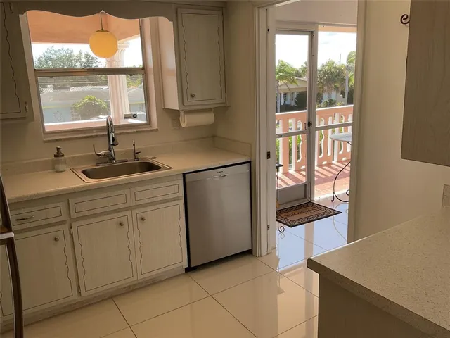 a view of a walk in closet