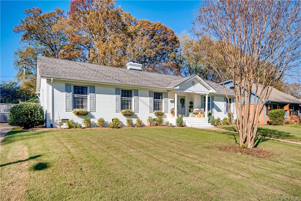521 Sandridge Road Charlotte, NC 28210 - Photo 2 of 28 Gallery Image 2