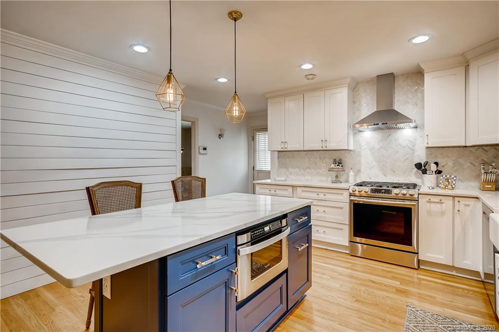 521 Sandridge Road Charlotte, NC 28210 - Photo 12 of 28 Gallery Image 12